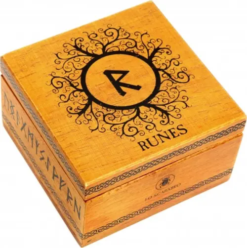 Руны Деревянные Делюкс в деревянной шкатулке..